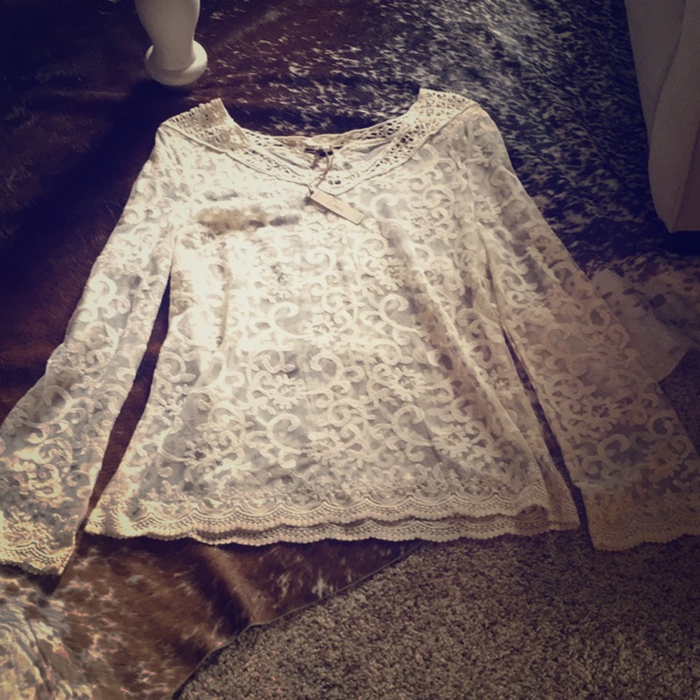 Capri Sheer Bell Sleeve Top
